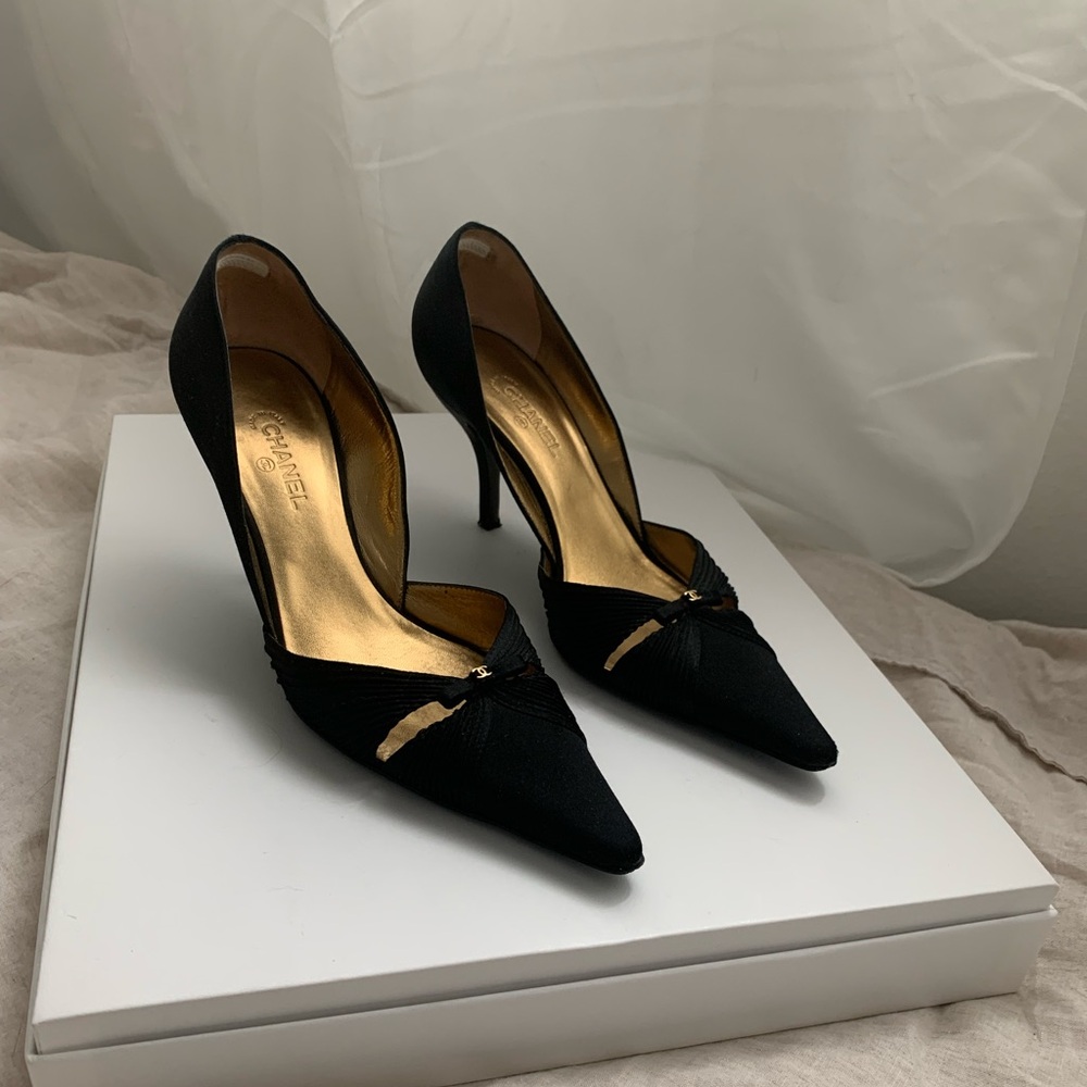 Chanel d’orsay Heels